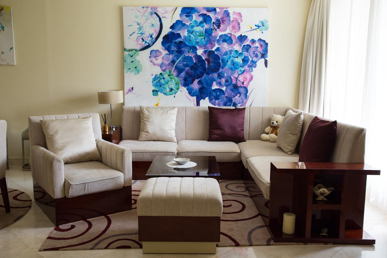 Hi Guests - Grandeur Residences - Maurya
